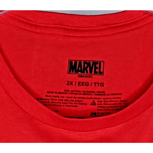 New Marvel Spiderman Mens TShirt 2X Tis The Season To Be Amazing Red - Picture 4 of 4